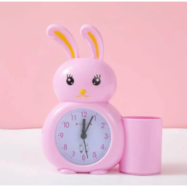 ساعة اطفال مع مقلمة